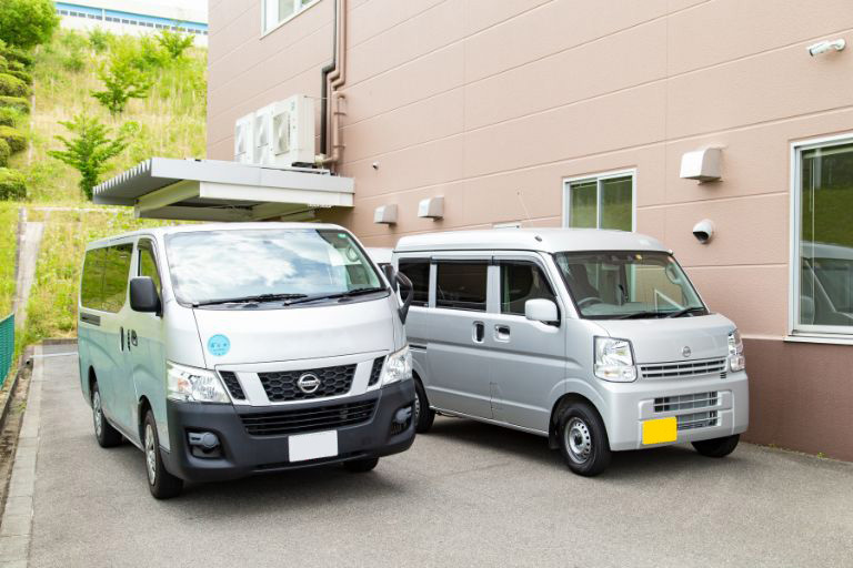 自社便によるデリバリー